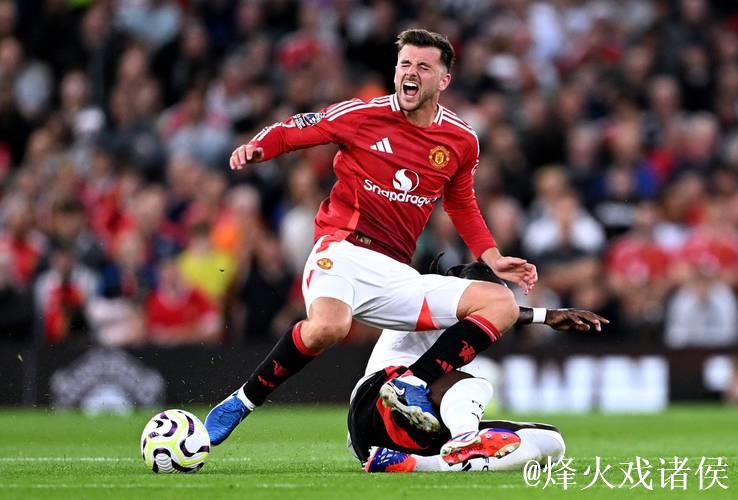 复仇之战,曼联官宣对阵伯恩茅斯海报:芒特单人亮相 复仇之战,曼联官宣对阵伯恩茅斯海报:芒特单人亮相